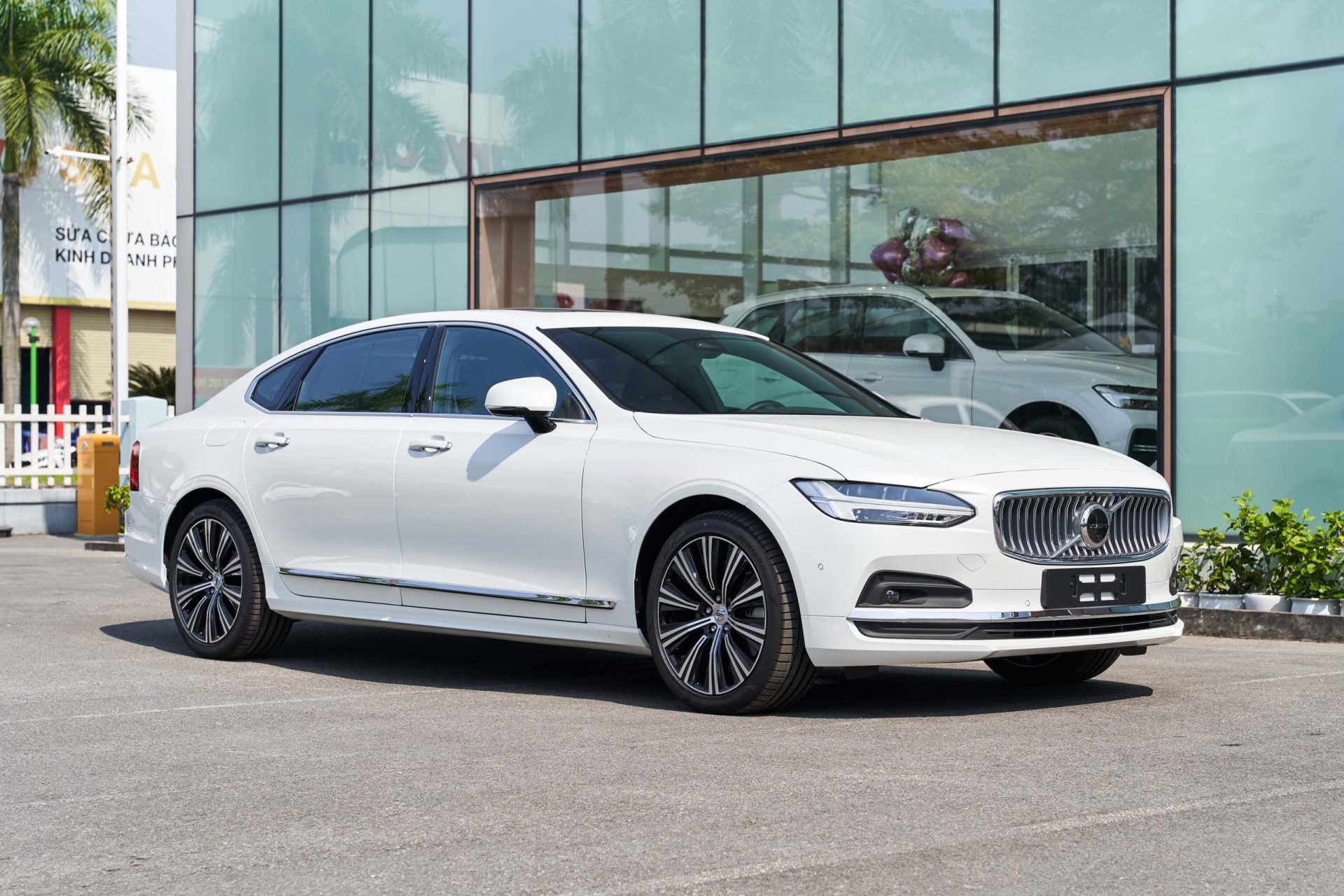 Pilot Assist Là Gì? Hiểu đúng công nghệ hỗ trợ lái trên xe Volvo