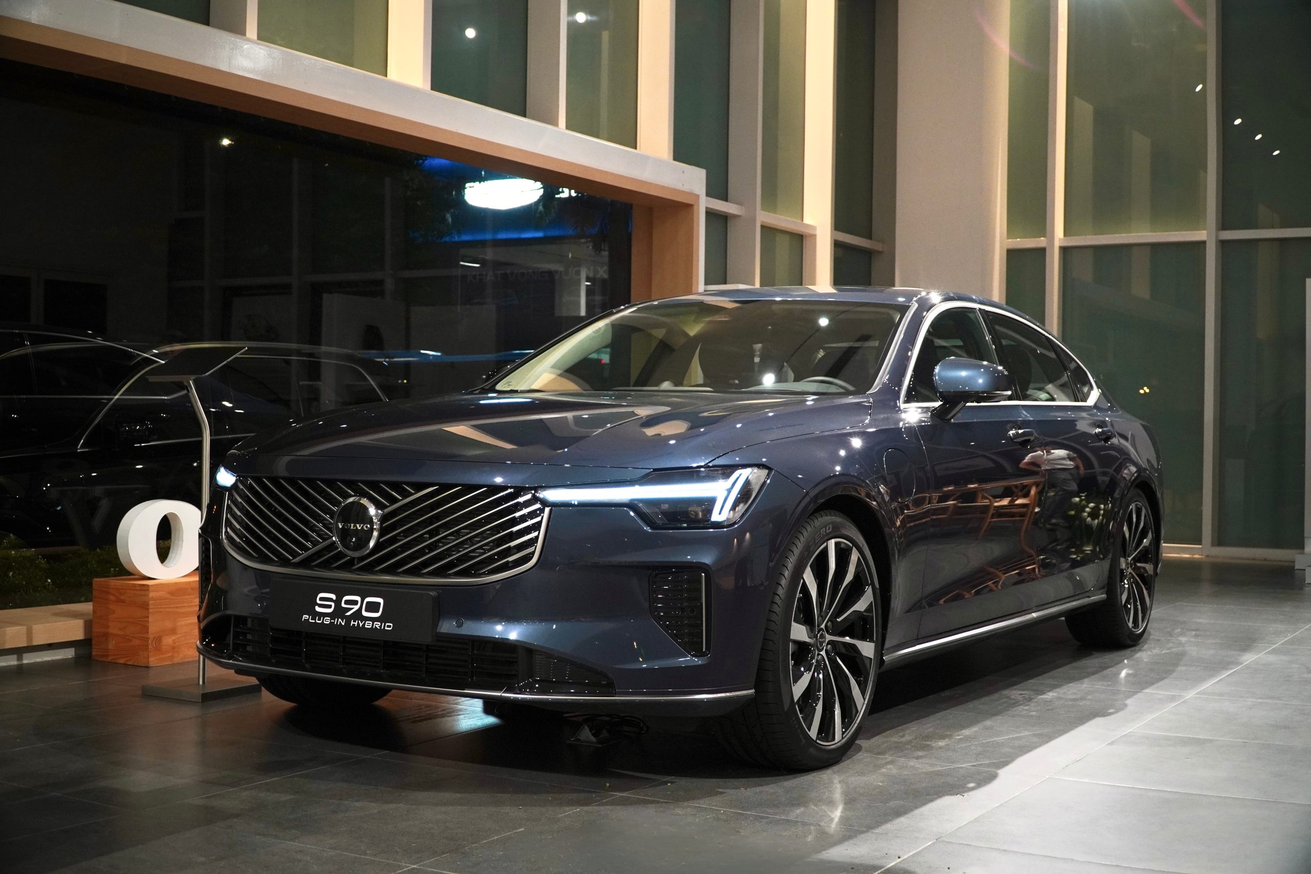 Volvo S90 Plug-In Hybrid Ultra 2026 – Phiên Bản Nâng Cấp